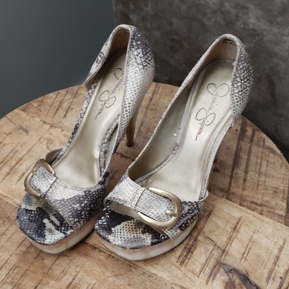 Jessica Simpson heels